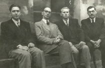 PWSM we Wrocławiu (6 czerwca 1952) - od lewej: Radomir Reszke, prof. Kazimierz Wiłkomirski, Antoni Wicherek, Jan Marynowski